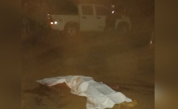 Menor de 15 años muere tras caer de motocicleta