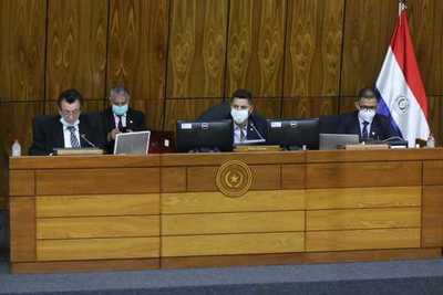 Cámara de Diputados trata juicio político a Abdo y Velázquez