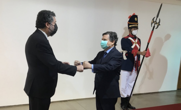 Diario HOY | Brasil le garantiza vacunas a Paraguay, pero cuando esté listo para exportar
