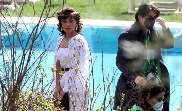 Diario HOY | Lady Gaga y Adam Driver ruedan en el lago de Como tras críticas de los Gucci