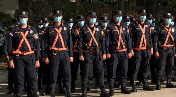 Ministerio del Interior ratifica que uniformados tienen prohibido portar armas letales en las manifestaciones - ADN Digital