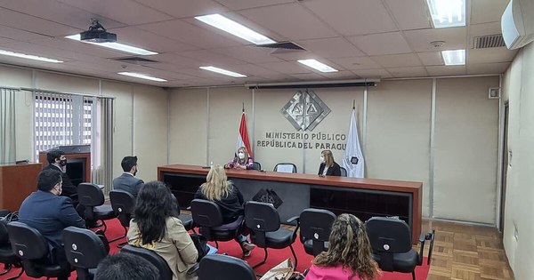 La Nación / Sandra Quiñónez apoya y respalda a fiscales de delitos económicos y anticorrupción
