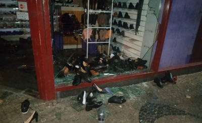 Diario HOY | Saqueos, quema de autos y vandalismo en medio de protestas en el microcentro de Asunción