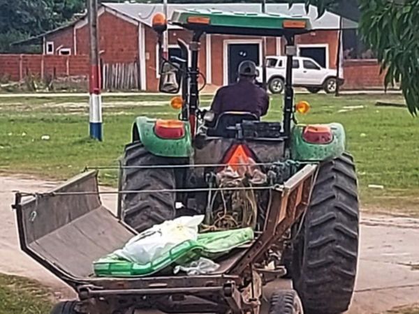 Fallecido por Covid es embalado en bolsa mortuoria en el Chaco