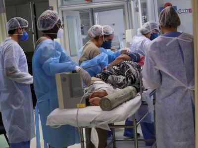 Brasil rompe récord de contagios y la OPS critica manejo de pandemia