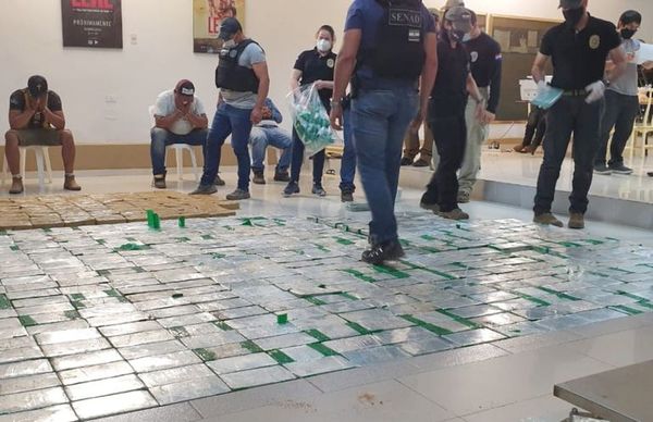 Cae un camión con 574,8 kilos de cocaína cerca de Carmelo Peralta - Nacionales - ABC Color