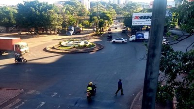 Millonario asalto en edificio céntrico, delincuentes vestían uniforme policial