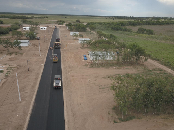 Reparación de tramos críticos de la Transchaco avanzan a ritmo importante de trabajo | .::Agencia IP::.