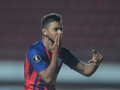 Asistencia y gol de Romero para la clasificación de San Lorenzo