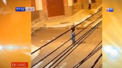 Criminal disparaba su escopeta contra manifestantes | Noticias Paraguay