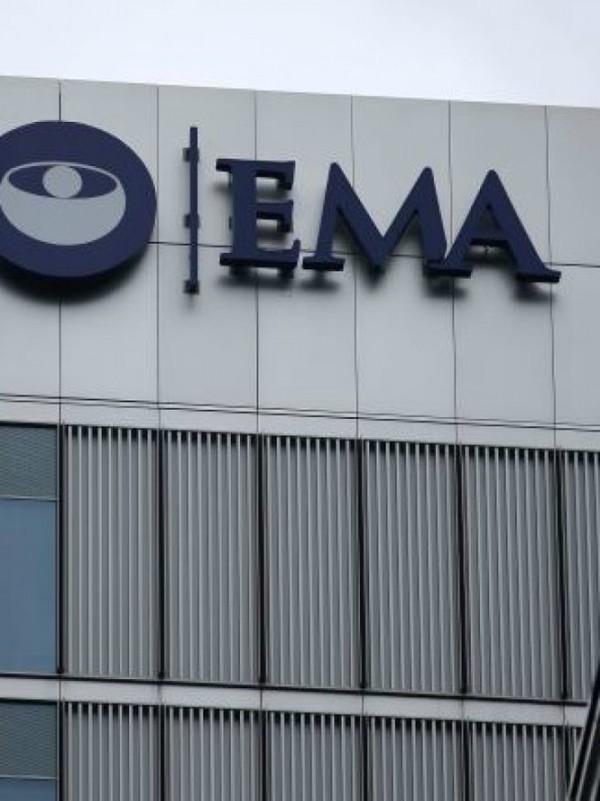 Europa y el mundo, expectantes ante veredicto de ente europeo sobre vacuna de AstraZeneca | .::Agencia IP::.