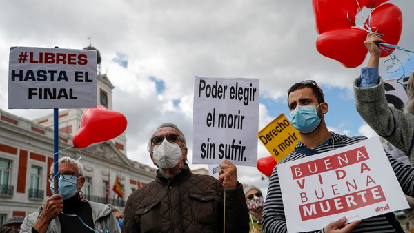 España aprueba definitivamente la ley orgánica que regula la eutanasia