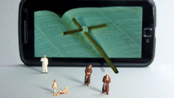 Víctima de abusos sexuales declara en juicio en el Vaticano