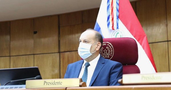 La Nación / Salomón reconoce “excesos” en aumentos salariales otorgados a funcionarios