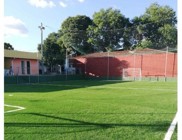 Dueños de canchas sintéticas desacatarán prohibición de apertura