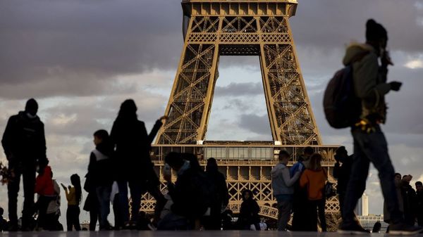 Francia se dirige a su tercer confinamiento | OnLivePy