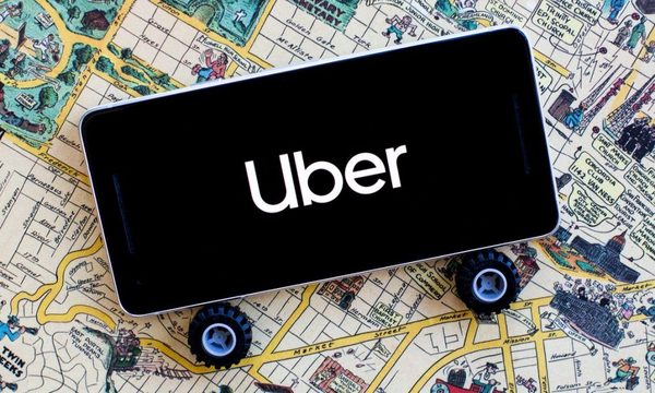 UBER tendrá que pagar salario mínimo a sus conductores en Reino Unido
