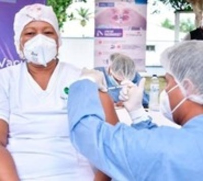 Farmacéuticas podrán traer vacunas contra covid para vender a Estado - Paraguay.com