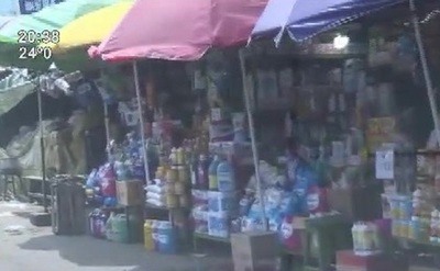 Venden libremente productos de contrabando - SNT