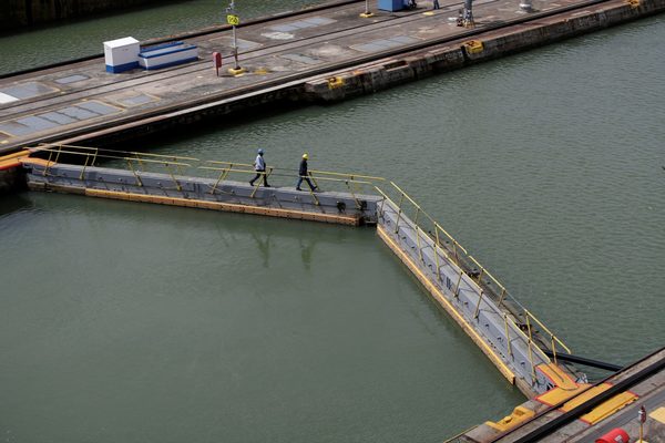 Moody's rebaja a A2 con perspectiva estable la calificación del Canal de Panamá - MarketData