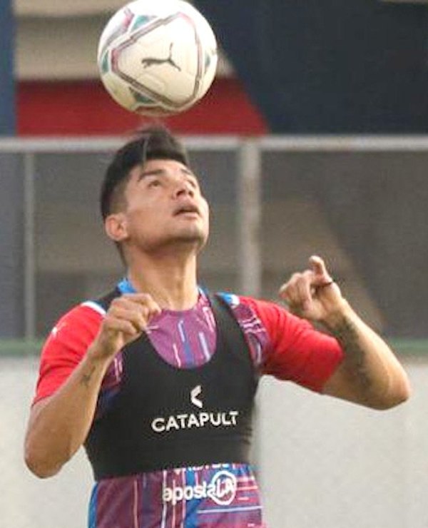 Crónica / Arce recupera soldados, pero no haría cambios