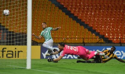 Guaraní no hizo pie en Medellín y se despedió de la Copa Libertadores