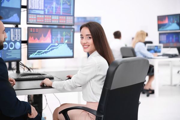 Promocionan el empoderamiento económico de las mujeres a través del mercado bursátil - MarketData