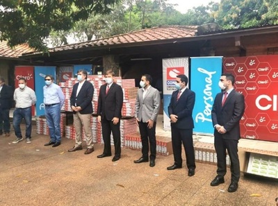 Conatel junto al MEC realizó la entrega de 590 notebooks a 48 instituciones educativas del país