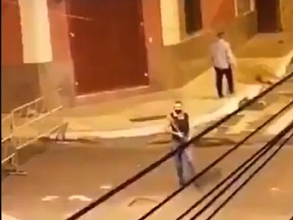 Fiscalía analiza imputar a policía que disparó contra manifestantes