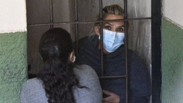 Jeanine Áñez se declara en huelga de hambre en la cárcel - Megacadena — Últimas Noticias de Paraguay