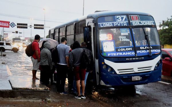 Transportistas niegan regulada y hablan de “caída del servicio” - Nacionales - ABC Color