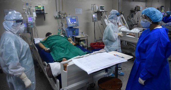 La Nación / Silva: “Tenemos un 50% de pacientes jóvenes que está en terapia intensiva”
