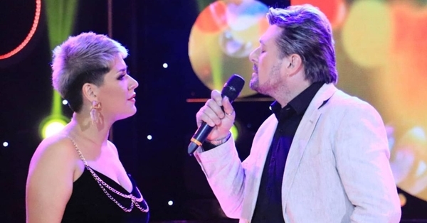 Anahí Orrego destella en el Canta y lleva a Héctor Ramos directo a la siguiente ronda
