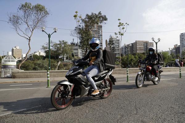 Discriminadas sobre ruedas: la perversa realidad de las "riders" en Perú - MarketData