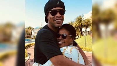 Ronaldinho y sus peores días tras la muerte de su madre | Noticias Paraguay