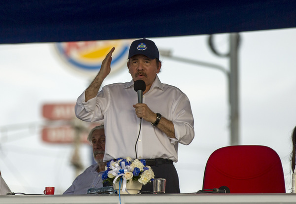 Exiliados de Nicaragua piden al BID que exija cuentas a Ortega - MarketData