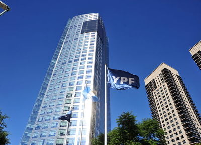 La petrolera argentina YPF invertirá más de 1.500 millones de dólares en Vaca Muerta - MarketData