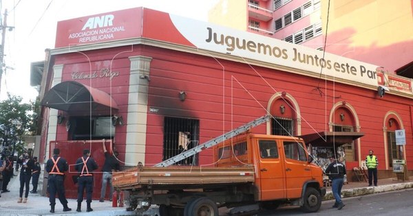La Nación / Fiscales ordenan la detención de cinco personas tras manifestación