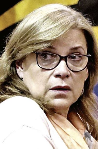 Jueza ordena captura de Cristina Arrom - Nacionales - ABC Color