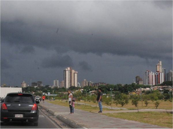 Lluvias y tormentas eléctricas para este sábado