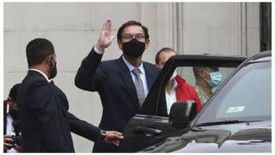 Expresidente de Perú evita prisión preventiva y reafirma su candidatura