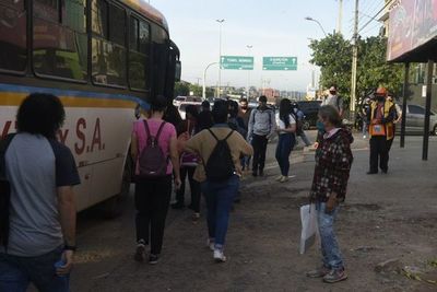 Transportista propone uso de datos del billetaje para replantear todo el sistema de itinerarios y frecuencias - Nacionales - ABC Color
