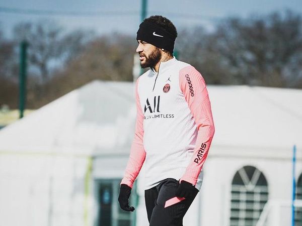 Neymar está recuperado y vuelve contra el Lyon - Fútbol - ABC Color
