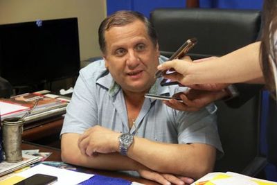 Gobierno ninguneó drama de remedios y ahora repite con vacunas chinas, acusan