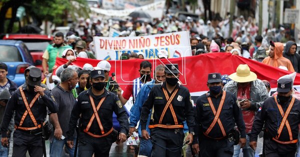 La Nación / Giuzzio se reúne con dirigentes para “organizar” la 27ª marcha campesina