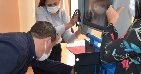 La Nación / Registro Civil verifica garantías de seguridad del voto electrónico