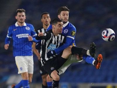 El Newcastle cae por goleada y se acerca a la zona roja