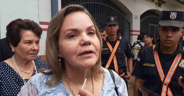 La Nación / Lilian Samaniego genera críticas