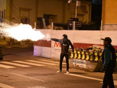 Ministro dice que movilizaciones buscan "quiebre institucional"