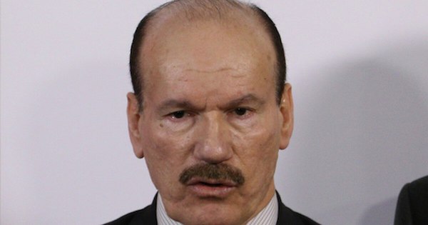 La Nación / Ministro de Defensa dijo que el orden constitucional se encuentra en peligro
